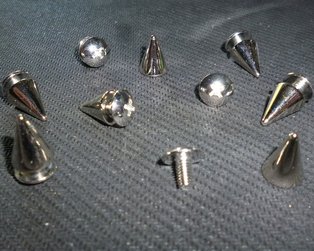 Single Studs | Bag of 8x Cone 16 mm