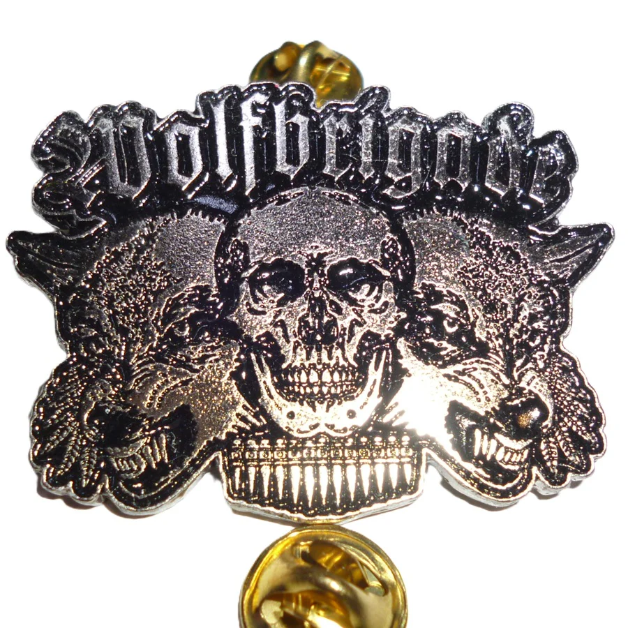 Wolfbrigade | Pin Badge Skull Among Wolves